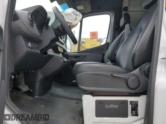 ✅ 2021 Mercedes-Benz Sprinter Cargo • VIN: W1Y4ECHYXMT079305 • Lot: 65318895. Listed on Copart with Not provided. Free auction sales archive from the USA and detailed vehicle history report at DreamBid. Image 7.