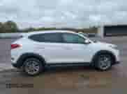 2016 Hyundai Tucson Sport z VIN KM8J3CA23GU045283, wystawiony jako IAAI lot #43549882 z przebiegiem 148 017 mil mil oraz . Historia ofert i sprzedaży dostępna na DreamBid. Obrazek 13.
