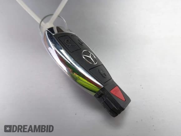 ✅ 2012 Mercedes-Benz GL 350 • VIN: 4JGBF2FE0CA800801 • Lot: 43674017. Wystawiony na IAAI z przebiegiem 141 159 mil. Bezpłatny archiwum sprzedaży aukcyjnych z USA i szczegółowy raport historii pojazdu na DreamBid. Zdjęcie 11.