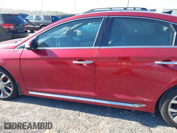 ✅ 2015 Hyundai Sonata Limited • VIN: 5NPE34AB7FH170968 • Лот: 43178156. Опубликован ранее на IAAI с пробегом Не указан. Бесплатный доступ к архиву аукционных продаж из США и подробный отчёт об истории автомобиля на DreamBid. Изображение 13.