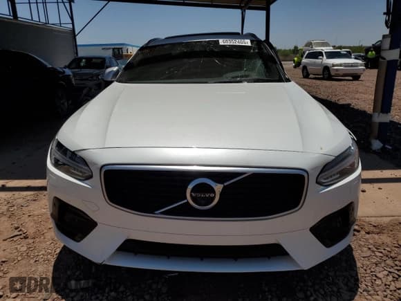 ✅ 2019 Volvo V90 R-Design • VIN: YV1102GM3K1101064 • Лот: 60352405. Опубликован ранее на Copart с пробегом Не указан. Бесплатный доступ к архиву аукционных продаж из США и подробный отчёт об истории автомобиля на DreamBid. Изображение 5.
