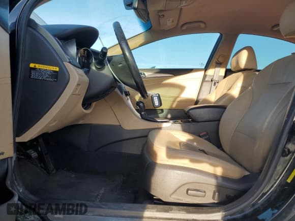 ✅ 2013 Hyundai Sonata • VIN: KMHEC4A44DA098662 • Lot: 92257075. Wystawiony na Copart z przebiegiem 259 274 mil. Bezpłatny archiwum sprzedaży aukcyjnych z USA i szczegółowy raport historii pojazdu na DreamBid. Zdjęcie 7.