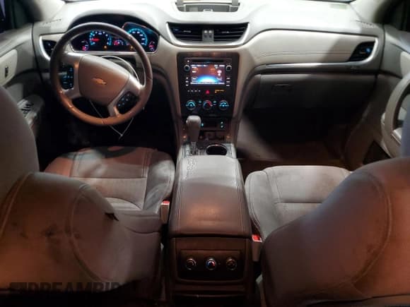 ✅ 2015 Chevrolet Traverse LT • VIN: 1GNKRGKD8FJ283099 • Lot: 91329325. Wystawiony na Copart z przebiegiem 195 181 mil. Bezpłatny archiwum sprzedaży aukcyjnych z USA i szczegółowy raport historii pojazdu na DreamBid. Zdjęcie 8.