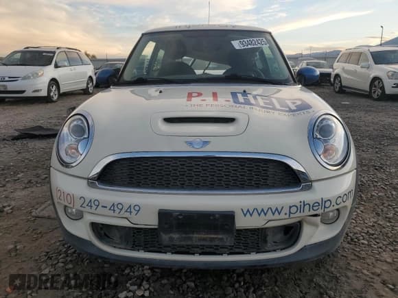 ✅ 2013 MINI Hardtop S • VIN: WMWSV3C54DT396664 • Lot: 93482425. Wystawiony na Copart z przebiegiem 34 826 mil. Bezpłatny archiwum sprzedaży aukcyjnych z USA i szczegółowy raport historii pojazdu na DreamBid. Zdjęcie 5.