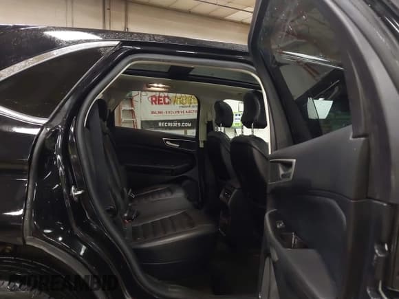 ✅ 2019 Ford Edge SEL • VIN: 2FMPK4J97KBB59074 • Lot: 43429595. Listed on IAAI with 94,243 mi. Free auction sales archive from the USA and detailed vehicle history report at DreamBid. Image 8.