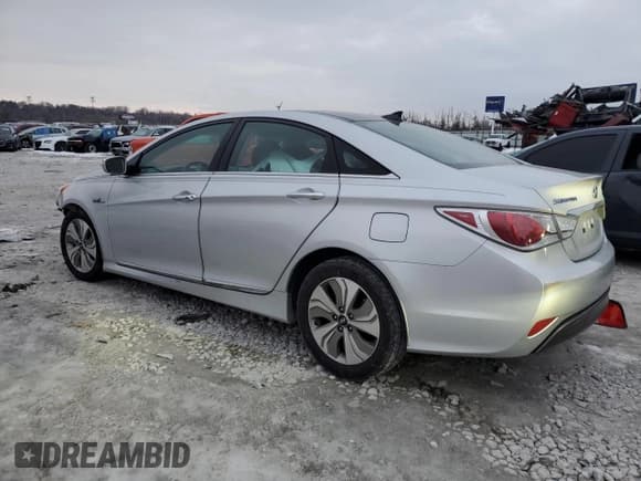 ✅ 2014 Hyundai Sonata Limited • VIN: KMHEC4A45EA102381 • Lot: 89015955. Listed on Copart with 160,628 mi. Free auction sales archive from the USA and detailed vehicle history report at DreamBid. Image 2.