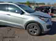 2016 Hyundai Santa Fe z VIN 5XYZTDLB8GG351827, wystawiony jako IAAI lot #43425613 z przebiegiem 145 079 mil mil oraz . Historia ofert i sprzedaży dostępna na DreamBid. Obrazek 19.