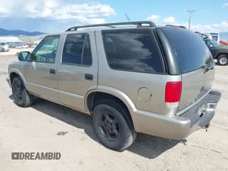✅ 2000 Chevrolet Blazer LT • VIN: 1GNDT13W2Y2196092 • Lot: 42422295. Wystawiony na IAAI z przebiegiem 153 780 mil. Bezpłatny archiwum sprzedaży aukcyjnych z USA i szczegółowy raport historii pojazdu na DreamBid. Zdjęcie 3.
