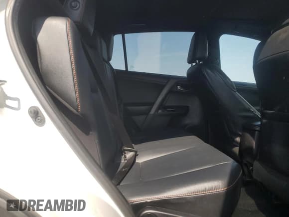 ✅ 2017 Toyota RAV4 SE • VIN: 2T3JFREV0HW601525 • Lot: 52829015. Wystawiony na Copart z przebiegiem 215 421 mil. Bezpłatny archiwum sprzedaży aukcyjnych z USA i szczegółowy raport historii pojazdu na DreamBid. Zdjęcie 11.