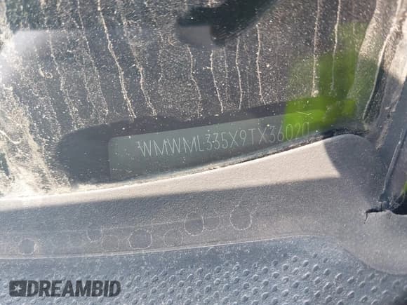 ✅ 2009 MINI Clubman • VIN: WMWML335X9TX36020 • Lot: 41636239. Listed on IAAI with 94,767 mi. Free auction sales archive from the USA and detailed vehicle history report at DreamBid. Image 12.