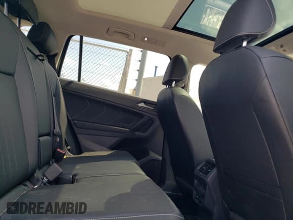 ✅ 2022 Volkswagen Tiguan SE • VIN: 3VV2B7AX1NM164855 • Лот: 68369705. Опубликован ранее на Copart с пробегом 75 362 миль. Бесплатный доступ к архиву аукционных продаж из США и подробный отчёт об истории автомобиля на DreamBid. Изображение 10.