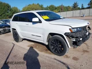 2018 Jeep Grand Cherokee Upland с VIN 1C4RJFAG0JC240927, выставлен на аукционе IAAI как лот 43401122 с пробегом 132 017 миль миль и . История ставок и продаж доступна на DreamBid. Изображение 1.