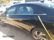 ✅ 2025 Hyundai Elantra SEL Convenience • VIN: KMHLS4DGXSU935782 • Лот: 43507597. Опубликован ранее на IAAI с пробегом 19 234 миль. Бесплатный доступ к архиву аукционных продаж из США и подробный отчёт об истории автомобиля на DreamBid. Изображение 14.