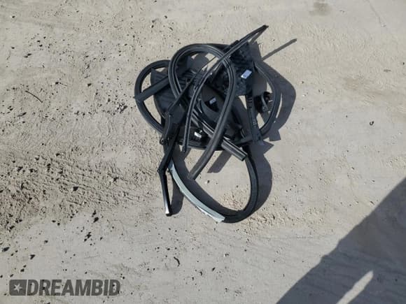 ✅ 2024 Volkswagen Jetta 40th Anniversary Edition • VIN: 3VW9T7BU9RM016440 • Lot: 46894985. Listed on Copart with 11,065 mi. Free auction sales archive from the USA and detailed vehicle history report at DreamBid. Image 12.