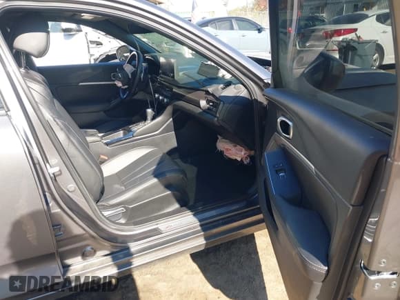 ✅ 2024 Acura Integra w/A-Spec Package • VIN: 19UDE4H34RA013349 • Lot: 43510337. Wystawiony na IAAI z przebiegiem 28 812 mil. Bezpłatny archiwum sprzedaży aukcyjnych z USA i szczegółowy raport historii pojazdu na DreamBid. Zdjęcie 5.