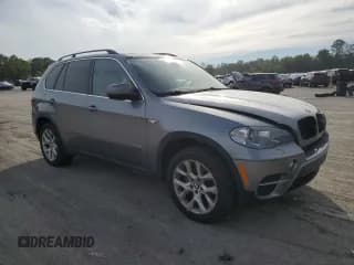 ✅ 2013 BMW X5 xDrive35i • VIN: 5UXZV4C51D0G53483 • Lot: 84648625. Wystawiony na Copart z przebiegiem 184 815 mil. Bezpłatny archiwum sprzedaży aukcyjnych z USA i szczegółowy raport historii pojazdu na DreamBid. Zdjęcie 4.