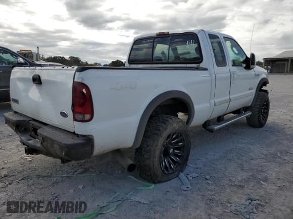 ✅ 2006 Ford F-250 XL • VIN: 1FTSX21P96EA36373 • Лот: 81756865. Опубликован ранее на Copart с пробегом 239 712 миль. Бесплатный доступ к архиву аукционных продаж из США и подробный отчёт об истории автомобиля на DreamBid. Изображение 3.