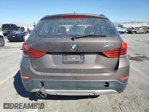 ✅ 2014 BMW X1 xDrive28i • VIN: WBAVL1C58EVY21025 • Lot: 82755385. Wystawiony na Copart z przebiegiem 65 037 mil. Bezpłatny archiwum sprzedaży aukcyjnych z USA i szczegółowy raport historii pojazdu na DreamBid. Zdjęcie 6.