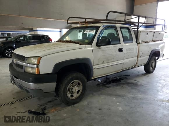 ✅ 2003 Chevrolet Silverado 2500HD LS • VIN: 1GCHC29U33E133435 • Lot: 56750225. Listed on Copart with 343,001 mi. Free auction sales archive from the USA and detailed vehicle history report at DreamBid. Image 1.