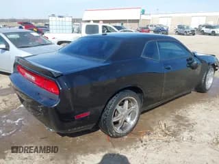 ✅ 2013 Dodge Challenger R/T • VIN: 2C3CDYBT5DH515301 • Lot: 41359532. Wystawiony na IAAI z przebiegiem 170 146 mil. Bezpłatny archiwum sprzedaży aukcyjnych z USA i szczegółowy raport historii pojazdu na DreamBid. Zdjęcie 4.