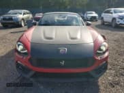 ✅ 2018 FIAT 124 Spider Abarth • VIN: JC1NFAEK8J0135892 • Lot: 81832985. Wystawiony na Copart z przebiegiem 39 332 mil. Bezpłatny archiwum sprzedaży aukcyjnych z USA i szczegółowy raport historii pojazdu na DreamBid. Zdjęcie 5.