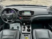 ✅ 2020 Honda Pilot EX-L • VIN: 5FNYF6H52LB010426 • Lot: 96797105. Listed on Copart with 158,683 mi. Free auction sales archive from the USA and detailed vehicle history report at DreamBid. Image 9.