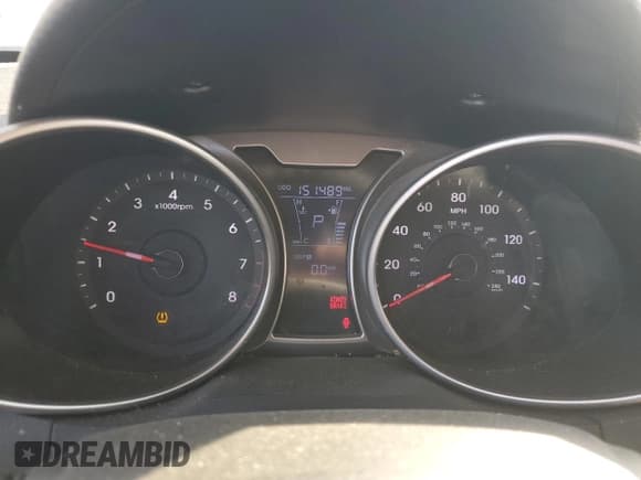 ✅ 2012 Hyundai Veloster w/Gray Int • VIN: KMHTC6AD5CU054055 • Lot: 76632734. Wystawiony na Copart z przebiegiem 151 489 mil. Bezpłatny archiwum sprzedaży aukcyjnych z USA i szczegółowy raport historii pojazdu na DreamBid. Zdjęcie 9.