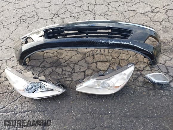 ✅ 2011 Hyundai Genesis • VIN: KMHGC4DE3BU145981 • Лот: 43583371. Опубликован ранее на IAAI с пробегом 97 937 миль. Бесплатный доступ к архиву аукционных продаж из США и подробный отчёт об истории автомобиля на DreamBid. Изображение 12.