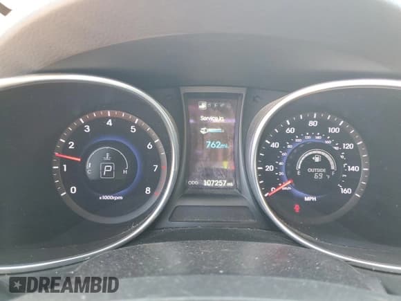 ✅ 2015 Hyundai Santa Fe Limited • VIN: 5XYZUDLA5FG276264 • Lot: 74999784. Listed on Copart with 107,257 mi. Free auction sales archive from the USA and detailed vehicle history report at DreamBid. Image 9.