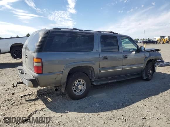 2001 Chevrolet Suburban LT with VIN 3GNGK26U81G216195, listed as a Copart auction lot 69210905 with 260,017 mi miles and Salvage title. Bid and sale history available at DreamBid. Image 3.