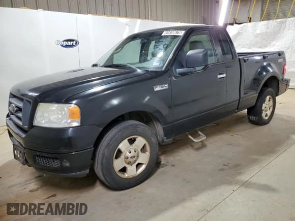 ✅ 2005 Ford F-150 STX • VIN: 1FTRF02W25KC76635 • Lot: 41410675. Listed on Copart with Not provided. Free auction sales archive from the USA and detailed vehicle history report at DreamBid. Image 1.