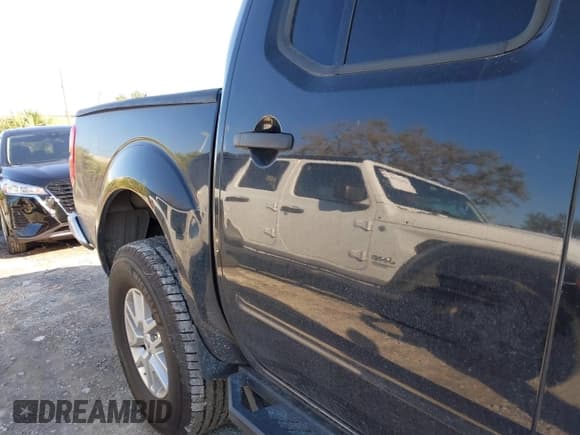 ✅ 2019 Nissan Frontier SL • VIN: 1N6AD0ER4KN773783 • Lot: 41632094. Listed on IAAI with 142,026 mi. Free auction sales archive from the USA and detailed vehicle history report at DreamBid. Image 19.
