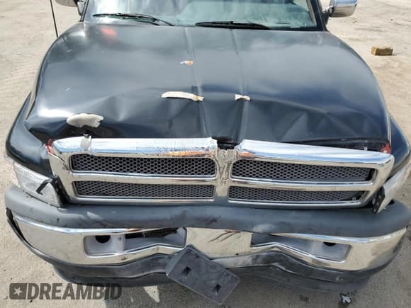 ✅ 1994 Dodge 2500 • VIN: 1B7KC26Z5RS600810 • Lot: 81315705. Wystawiony na Copart z przebiegiem 131 121 mil. Bezpłatny archiwum sprzedaży aukcyjnych z USA i szczegółowy raport historii pojazdu na DreamBid. Zdjęcie 11.