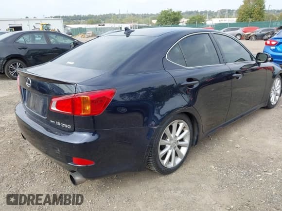✅ 2010 Lexus IS 250 • VIN: JTHCF5C28A5041307 • Lot: 43276353. Wystawiony na IAAI z przebiegiem 149 468 mil. Bezpłatny archiwum sprzedaży aukcyjnych z USA i szczegółowy raport historii pojazdu na DreamBid. Zdjęcie 4.