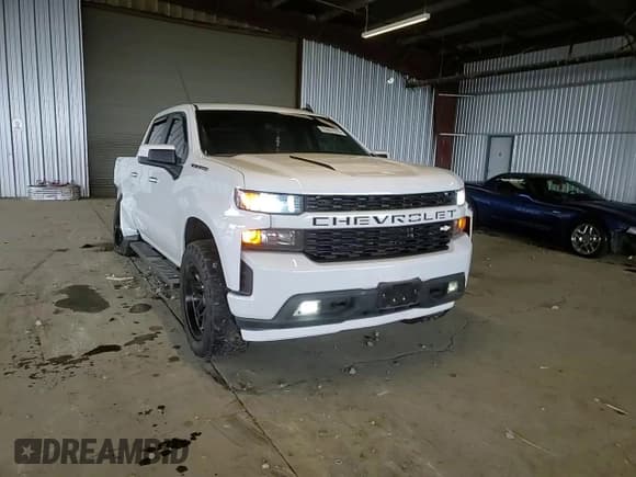 ✅ 2022 Chevrolet Silverado 1500 Custom • VIN: 3GCPYBEKXNG187876 • Lot: 85057675. Wystawiony na Copart z przebiegiem 54 618 mil. Bezpłatny archiwum sprzedaży aukcyjnych z USA i szczegółowy raport historii pojazdu na DreamBid. Zdjęcie 13.