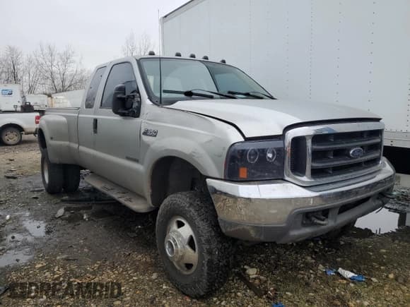 ✅ 2000 Ford F-350 XL • VIN: 1FTWX33F7YED25153 • Lot: 92236085. Wystawiony na Copart z przebiegiem Nie podano. Bezpłatny archiwum sprzedaży aukcyjnych z USA i szczegółowy raport historii pojazdu na DreamBid. Zdjęcie 4.