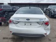 ✅ 2012 Hyundai Sonata Hybrid • VIN: KMHEC4A42CA020959 • Lot: 41480541. Listed on IAAI with 79,777 mi. Free auction sales archive from the USA and detailed vehicle history report at DreamBid. Image 16.