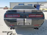 ✅ 2015 Dodge Challenger SRT 392 • VIN: 2C3CDZDJ5FH878380 • Лот: 92986755. Опубликован ранее на Copart с пробегом 62 987 миль. Бесплатный доступ к архиву аукционных продаж из США и подробный отчёт об истории автомобиля на DreamBid. Изображение 6.
