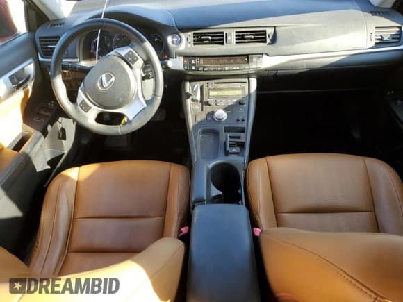 ✅ 2013 Lexus CT 200h • VIN: JTHKD5BH4D2163482 • Lot: 82780745. Wystawiony na Copart z przebiegiem 136 746 mil. Bezpłatny archiwum sprzedaży aukcyjnych z USA i szczegółowy raport historii pojazdu na DreamBid. Zdjęcie 8.