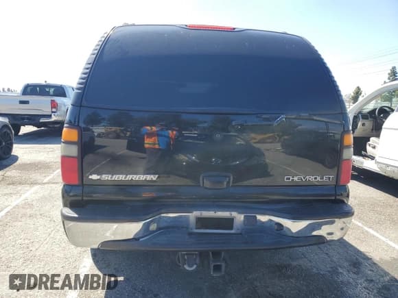 ✅ 2004 Chevrolet Suburban LT • VIN: 3GNEC16T84G297788 • Лот: 49790055. Опубликован ранее на Copart с пробегом 243 726 миль. Бесплатный доступ к архиву аукционных продаж из США и подробный отчёт об истории автомобиля на DreamBid. Изображение 6.