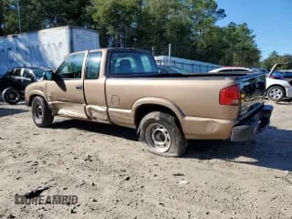 ✅ 2003 Chevrolet S-10 LS • VIN: 1GCCS19H338135453 • Лот: 86816654. Опубликован ранее на Copart с пробегом Не указан. Бесплатный доступ к архиву аукционных продаж из США и подробный отчёт об истории автомобиля на DreamBid. Изображение 2.