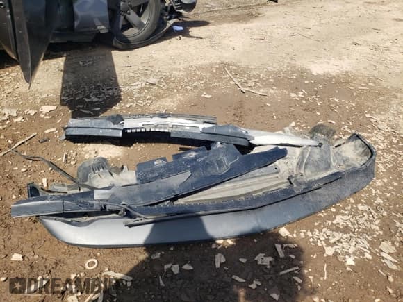 ✅ 2013 Dodge Challenger SXT Plus • VIN: 2C3CDYAG9DH686024 • Лот: 60748254. Опубликован ранее на Copart с пробегом 121 668 миль. Бесплатный доступ к архиву аукционных продаж из США и подробный отчёт об истории автомобиля на DreamBid. Изображение 12.