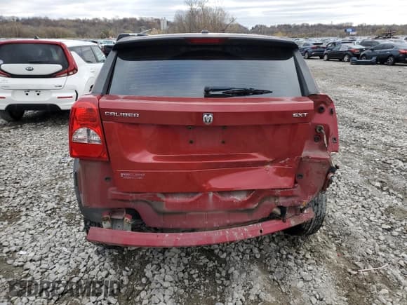 ✅ 2008 Dodge Caliber SXT • VIN: 1B3HB48B88D507406 • Лот: 81544924. Опубликован ранее на Copart с пробегом 109 545 миль. Бесплатный доступ к архиву аукционных продаж из США и подробный отчёт об истории автомобиля на DreamBid. Изображение 6.