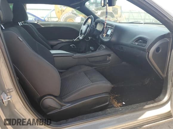 ✅ 2019 Dodge Challenger SXT • VIN: 2C3CDZAG7KH665773 • Lot: 73360844. Wystawiony na Copart z przebiegiem 48 550 mil. Bezpłatny archiwum sprzedaży aukcyjnych z USA i szczegółowy raport historii pojazdu na DreamBid. Zdjęcie 10.