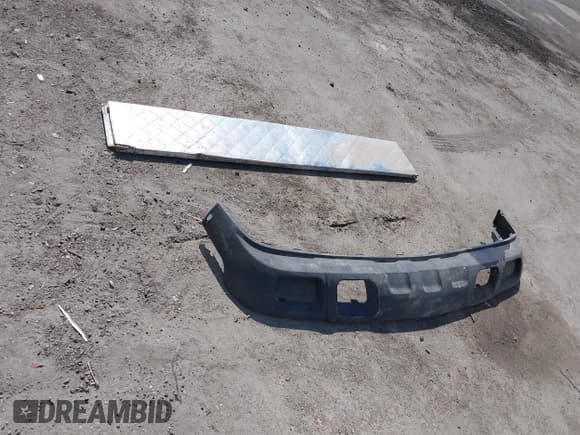 ✅ 2007 Chevrolet Silverado 2500HD • VIN: 1GBHK24U87E156598 • Лот: 40011047. Опубликован ранее на IAAI с пробегом 329 806 миль. Бесплатный доступ к архиву аукционных продаж из США и подробный отчёт об истории автомобиля на DreamBid. Изображение 12.