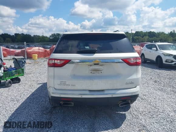 2018 Chevrolet Traverse High Country z VIN 1GNEVKKW8JJ269807, wystawiony jako IAAI lot #43320195 z przebiegiem 126 490 mil mil oraz . Historia ofert i sprzedaży dostępna na DreamBid. Obrazek 16.