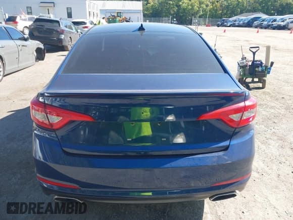 ✅ 2015 Hyundai Sonata Sport • VIN: 5NPE34AF8FH116355 • Лот: 43350485. Опубликован ранее на IAAI с пробегом 107 441 миль. Бесплатный доступ к архиву аукционных продаж из США и подробный отчёт об истории автомобиля на DreamBid. Изображение 16.