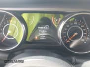 ✅ 2022 Jeep Gladiator Willys Sport • VIN: 1C6HJTAG7NL161701 • Lot: 42097144. Wystawiony na IAAI z przebiegiem 32 989 mil. Bezpłatny archiwum sprzedaży aukcyjnych z USA i szczegółowy raport historii pojazdu na DreamBid. Zdjęcie 7.