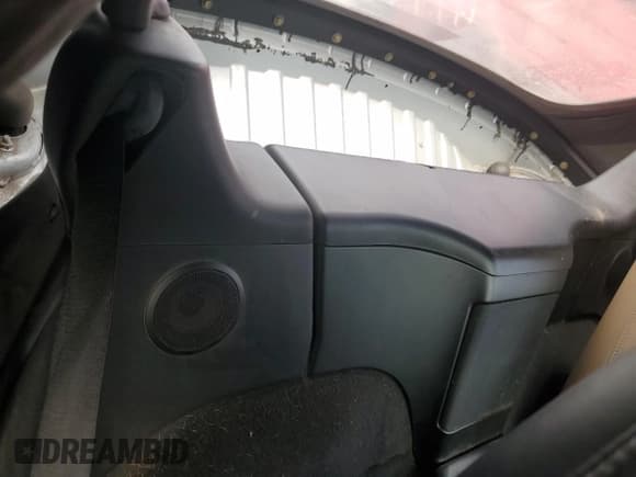 ✅ 1997 BMW 3 Series Z3 2.8 • VIN: 4USCJ3329VLC07045 • Lot: 61434005. Wystawiony na Copart z przebiegiem 124 116 mil. Bezpłatny archiwum sprzedaży aukcyjnych z USA i szczegółowy raport historii pojazdu na DreamBid. Zdjęcie 10.