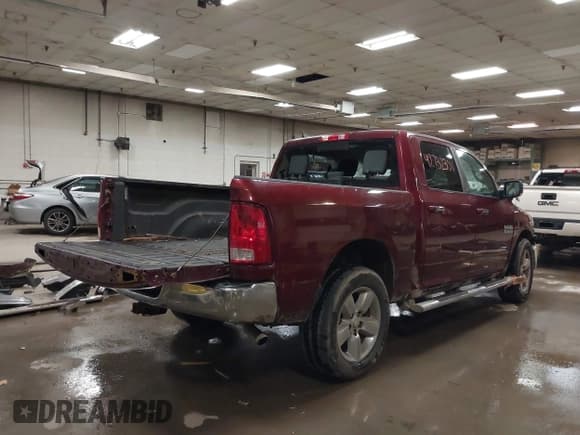 ✅ 2017 Ram 1500 SLT • VIN: 1C6RR7LG2HS717439 • Лот: 42732301. Опубликован ранее на IAAI с пробегом 112 752 миль. Бесплатный доступ к архиву аукционных продаж из США и подробный отчёт об истории автомобиля на DreamBid. Изображение 4.